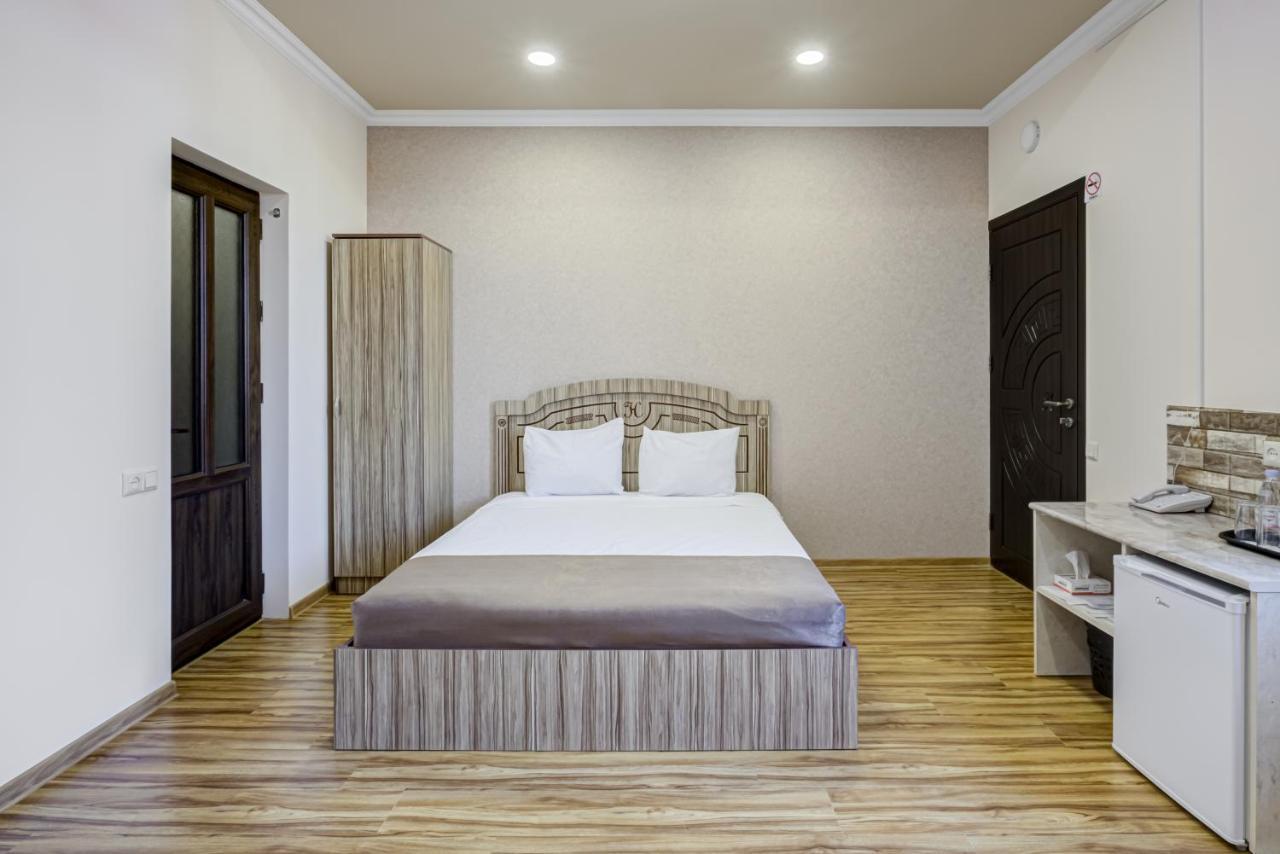 H Resort Hotel Vagharshapat Armenia Экстерьер фото